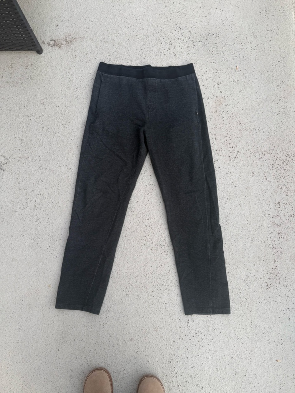 PACT Organic Black Sweatpants- L